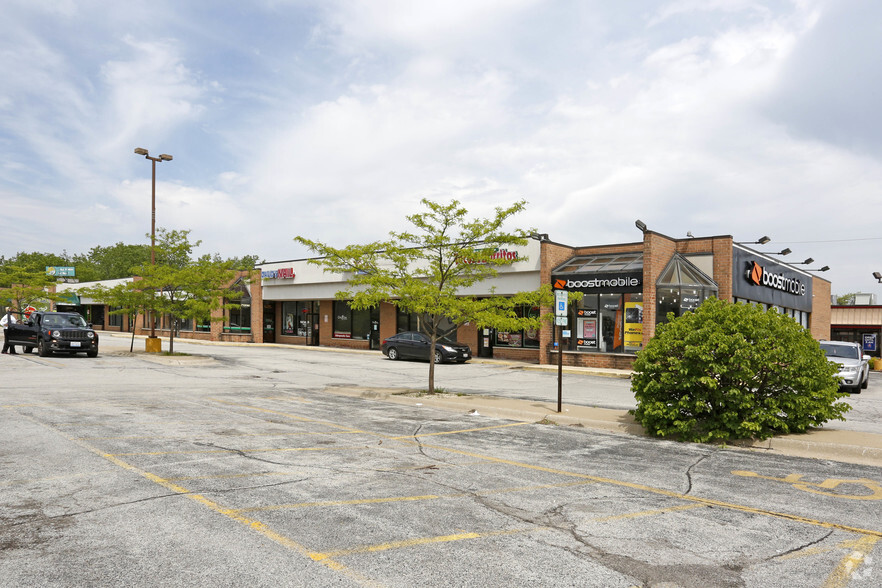 2352 172nd St, Lansing, IL for sale - Primary Photo - Image 1 of 35