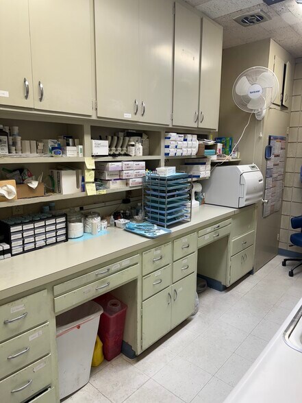 2051 N Fresno St, Fresno, CA for sale - Building Photo - Image 3 of 6