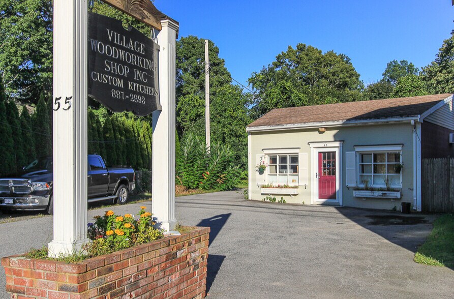 55 Main St, Topsfield, MA 01983