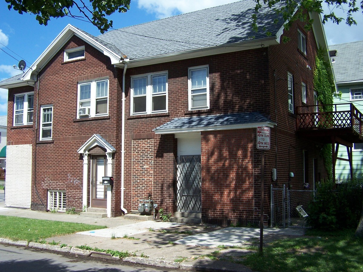 306 Abbott Rd, Buffalo, NY 14220