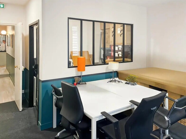 Office in Paris for lease - Building Photo - Image 1 of 6