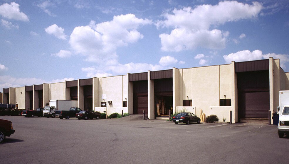 9026 Euclid Ave, Manassas, VA for lease - Building Photo - Image 2 of 4