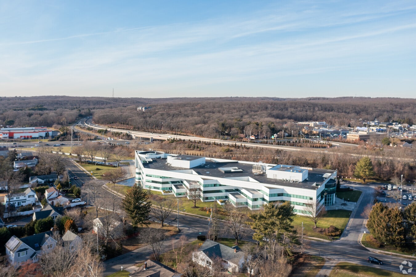 201 Old Country Rd, Melville, NY 11747