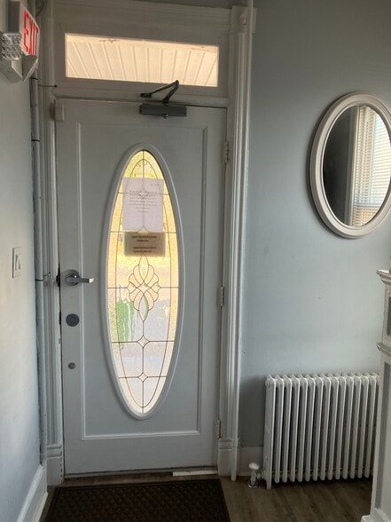 415 E Diamond Ave, Gaithersburg, MD for lease - Building Photo - Image 2 of 2