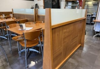 Retail in Barcelona, Barcelona for lease Interior Photo- Image 2 of 4