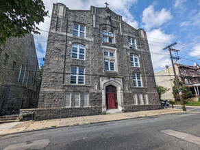 1901 W Tioga St, Philadelphia, PA for lease Building Photo- Image 1 of 56