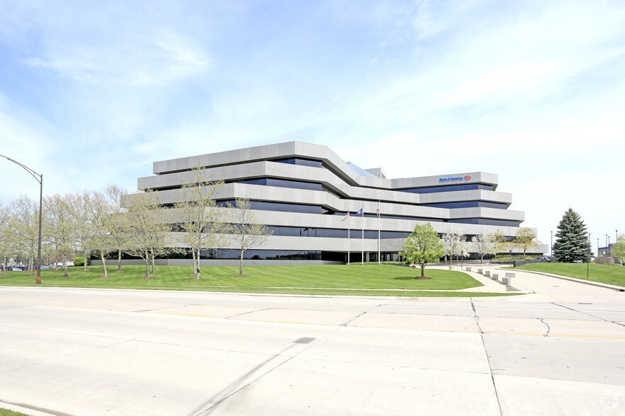 2600 W Big Beaver Rd, Troy, MI, 48084 Office Space For Lease