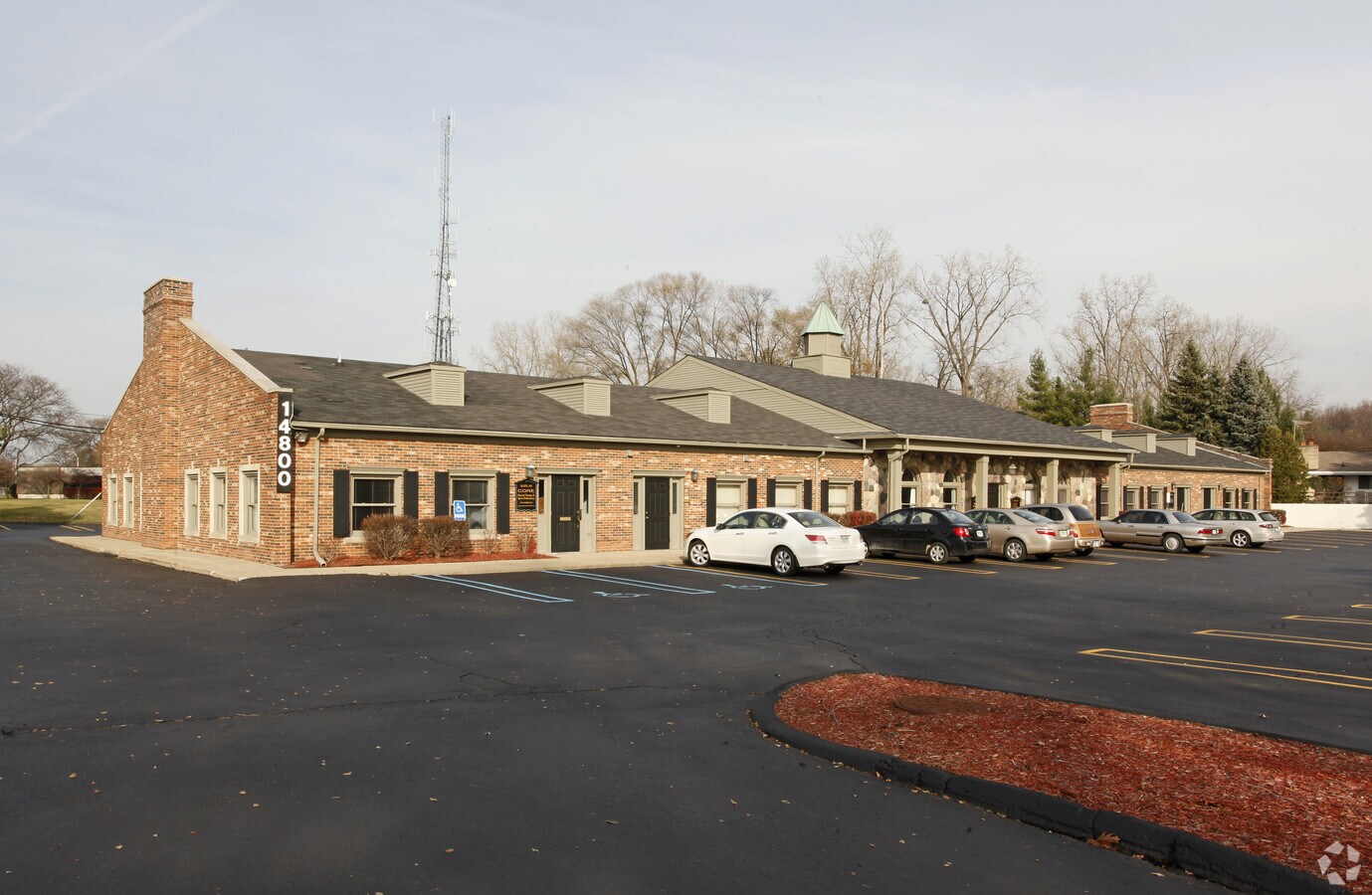 14800 Farmington Rd, Livonia, MI, 48154 Office Property For Sale