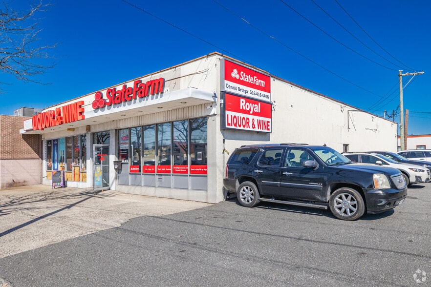 444 Hempstead Tpke, West Hempstead, NY for sale - Primary Photo - Image 1 of 1