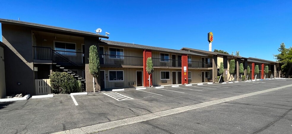 30 Gilmore Rd, Red Bluff, CA for sale - Building Photo - Image 2 of 32