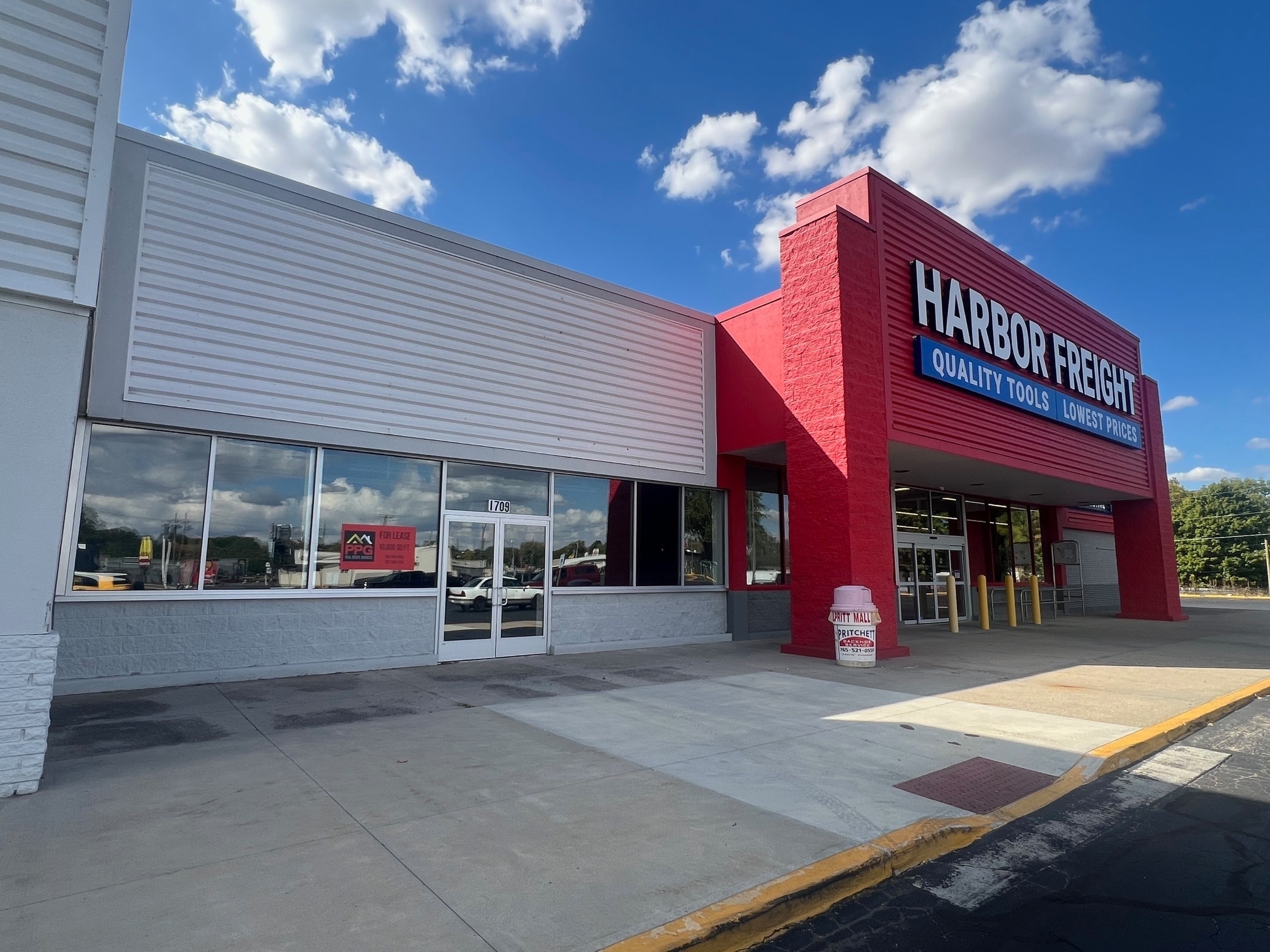 1709-1715 S Memorial Dr, New Castle, IN for lease Building Photo- Image 1 of 5