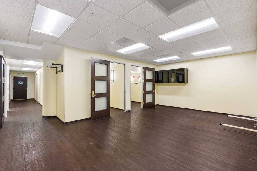 1600-1630 Geary Blvd, San Francisco, CA for lease - Building Photo - Image 2 of 6