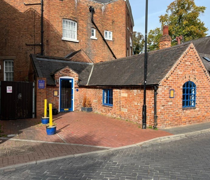 Minster Pool Walk, Lichfield, WS13 6QT