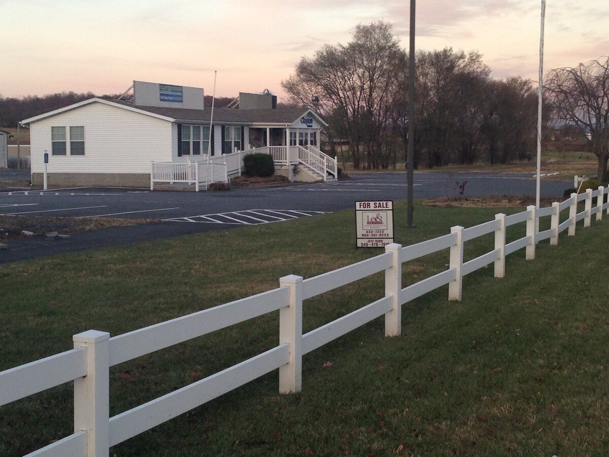 2816 Stuarts Draft Hwy, Stuarts Draft, VA 24477