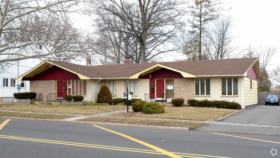 2305 N Wood Ave, Roselle, NJ for lease - Building Photo - Image 1 of 23