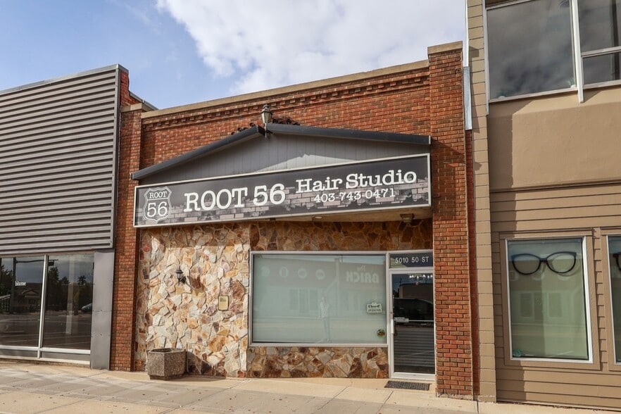 5010 50 st, Stettler, AB for sale - Primary Photo - Image 1 of 32