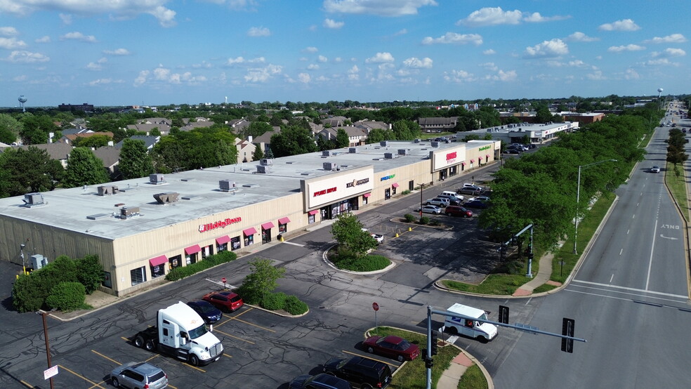 15601-15625 S 94th Ave, Orland Park, IL for lease - Building Photo - Image 2 of 9