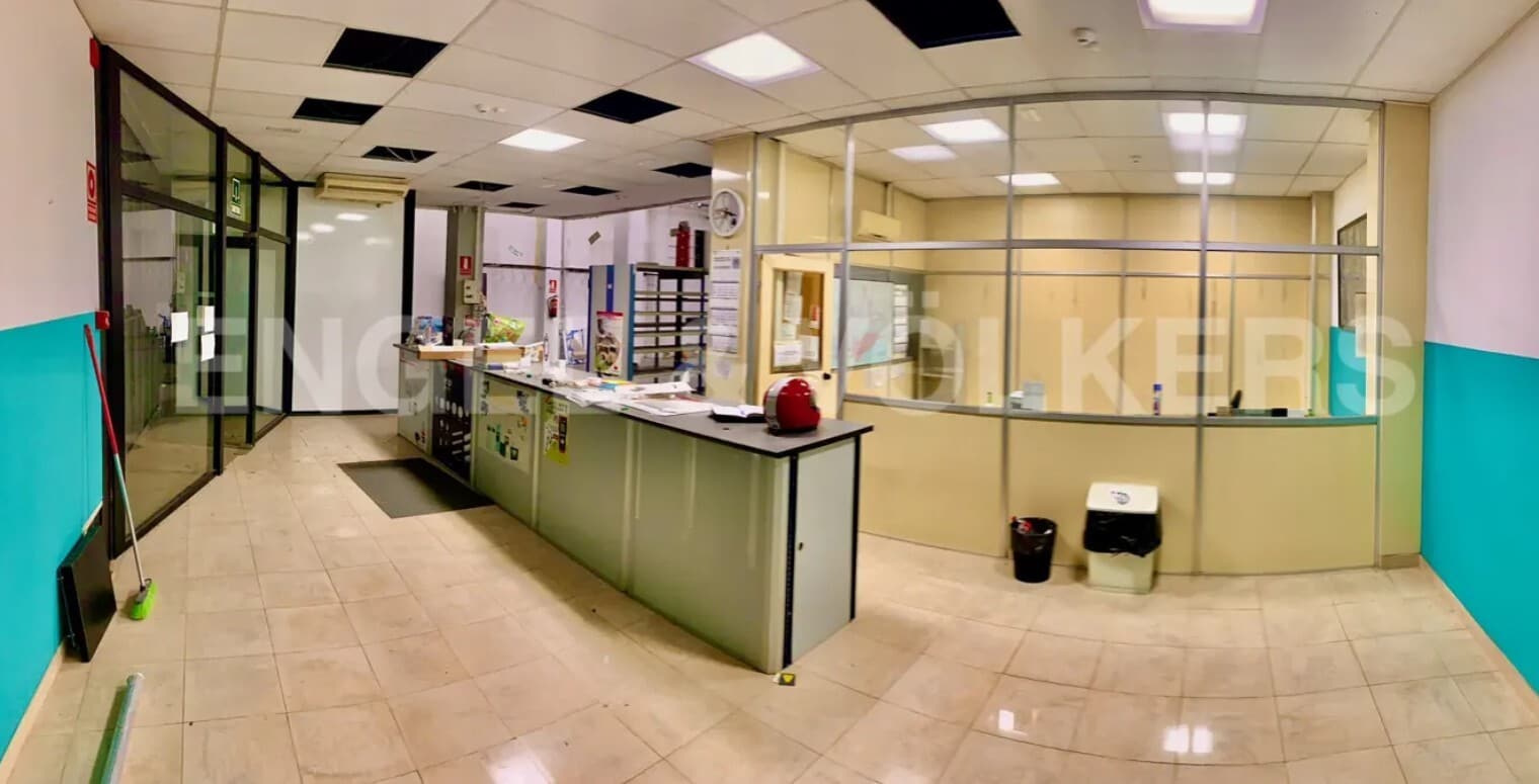 Retail in Rubí, Barcelona for lease Interior Photo- Image 1 of 5
