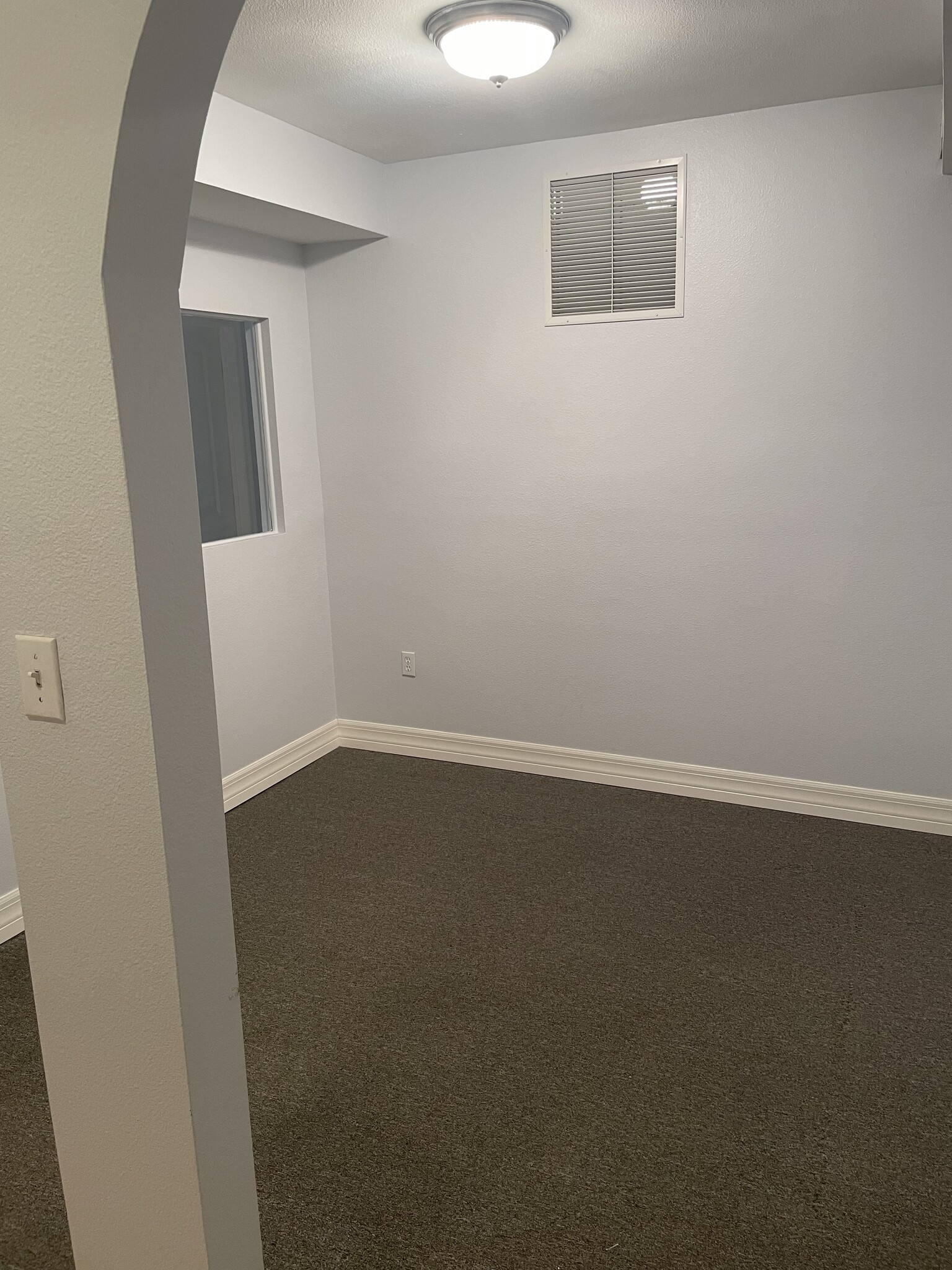 2902 N Orange Ave, Orlando, FL for lease Interior Photo- Image 1 of 11