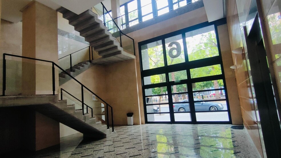 Avinguda del Pintor Xavier Soler, 6, Alicante, Alicante for sale - Lobby - Image 1 of 28