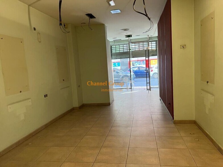 Retail in Elche, Alicante for lease - Building Photo - Image 2 of 14