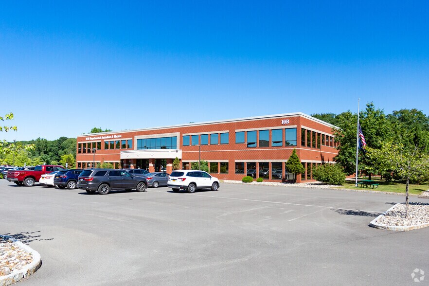 10B Airline Dr, Albany, NY for sale - Primary Photo - Image 1 of 1