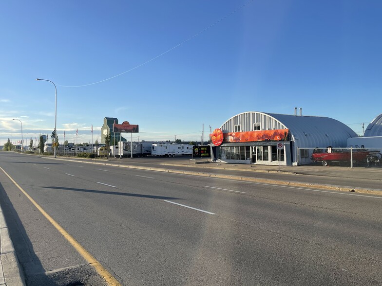 200 1 Av E, Spruce Grove, AB for lease - Primary Photo - Image 1 of 13