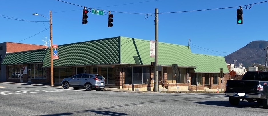 100 N 3rd Ave, Chatsworth, GA for lease - Primary Photo - Image 1 of 5