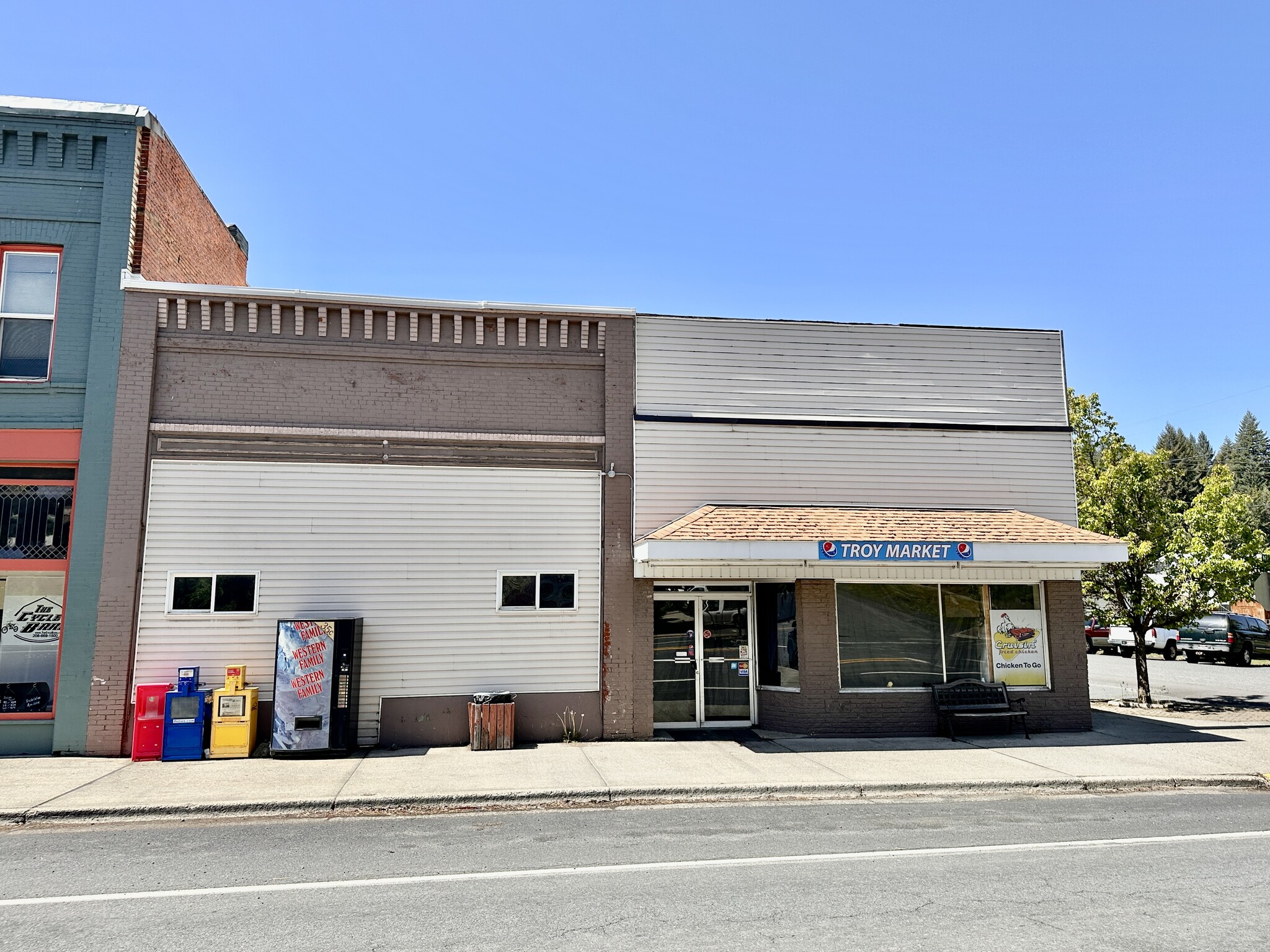 339/401 S Main st, Troy, ID for sale Building Photo- Image 1 of 10