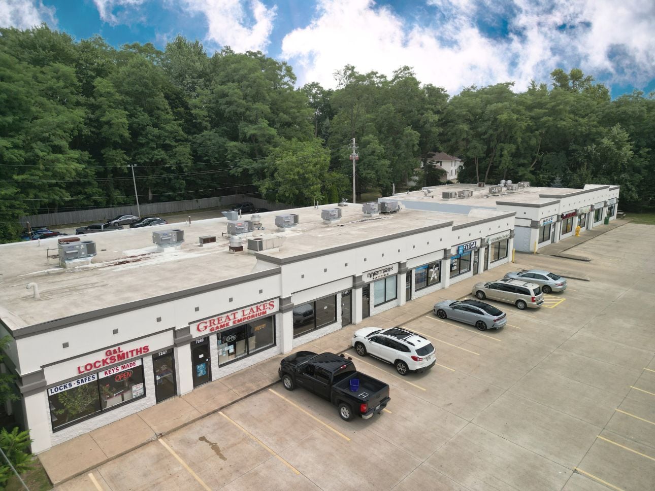 7247-7269 Center St, Mentor, OH for lease Building Photo- Image 1 of 16