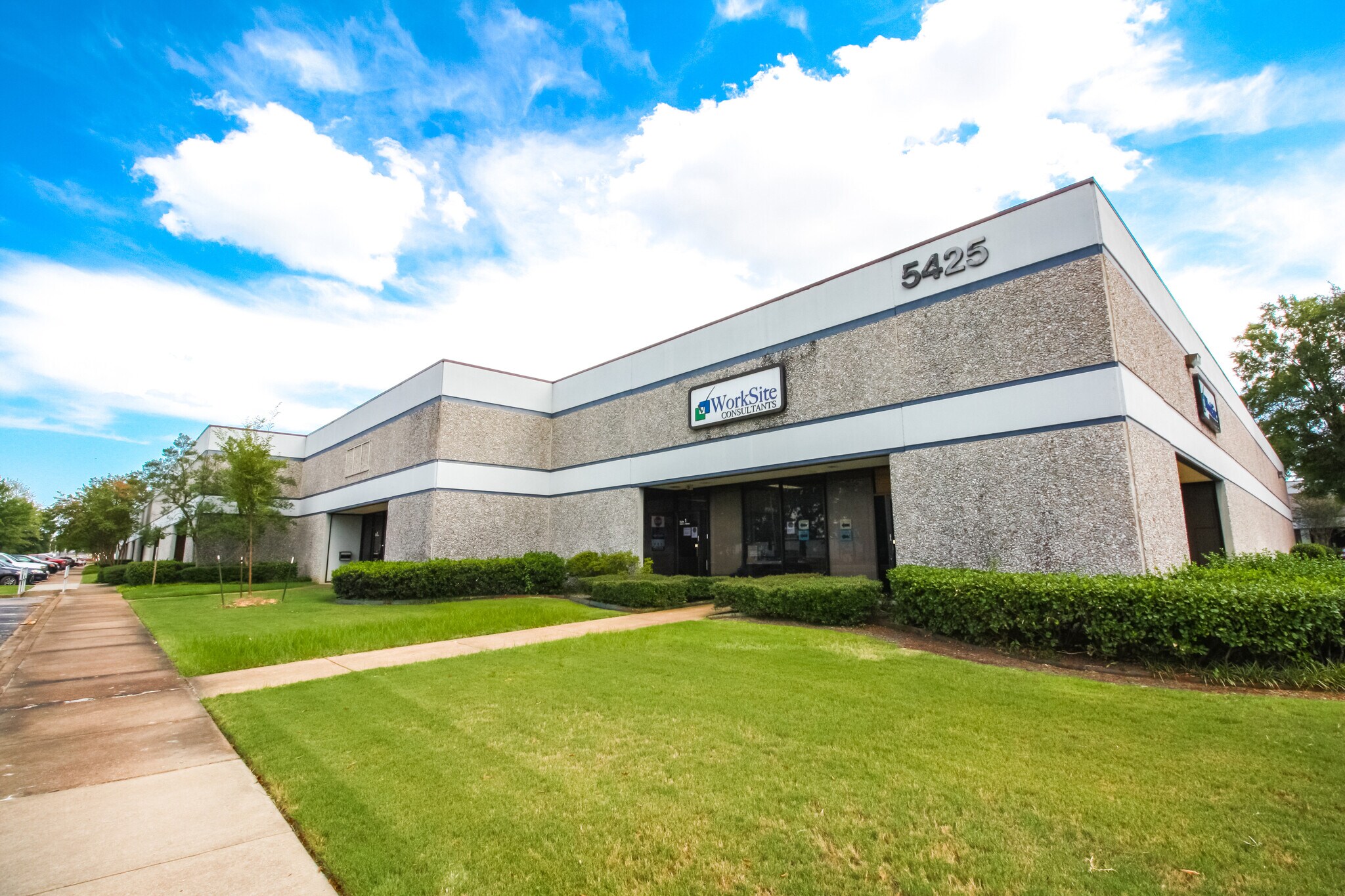 5425 E Raines Rd, Memphis, TN for sale Building Photo- Image 1 of 1