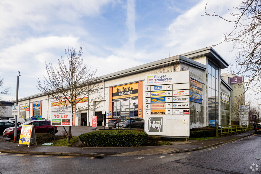 Elstree Way, Borehamwood for lease - Primary Photo - Image 1 of 3