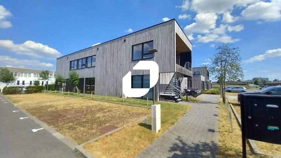 Office in VILLENEUVE-D'ASCQ for lease - Building Photo - Image 3 of 10