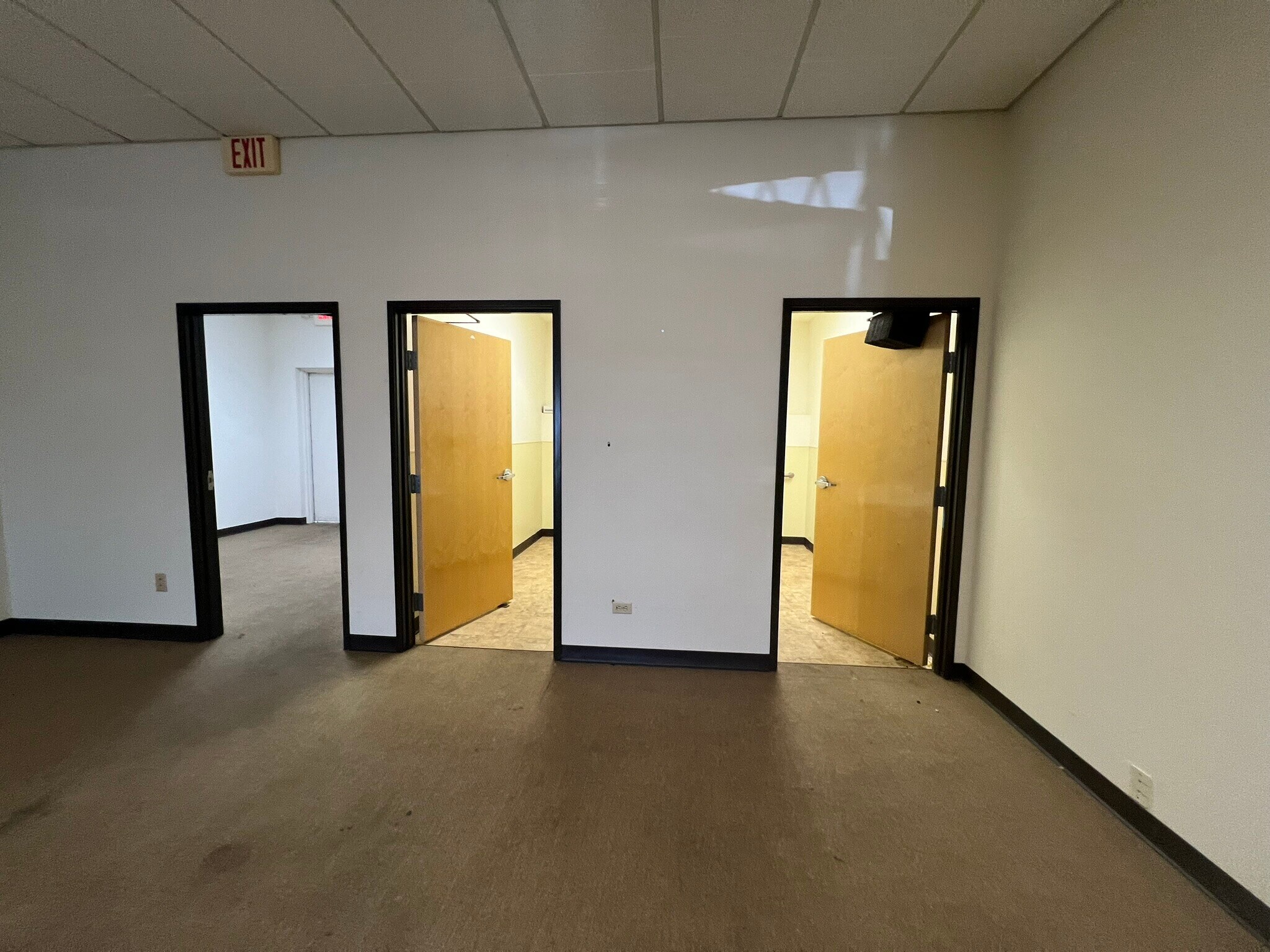 9250 N 43rd Ave, Glendale, AZ for lease Interior Photo- Image 1 of 7