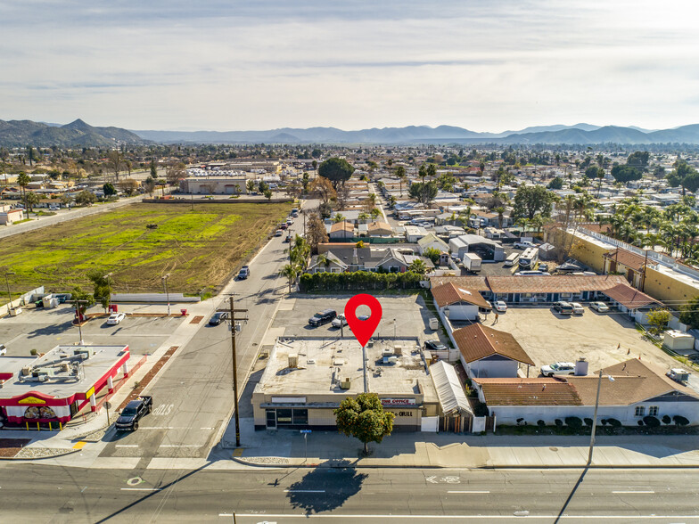 1101-1107 W Florida Ave, Hemet, CA for sale - Building Photo - Image 3 of 7