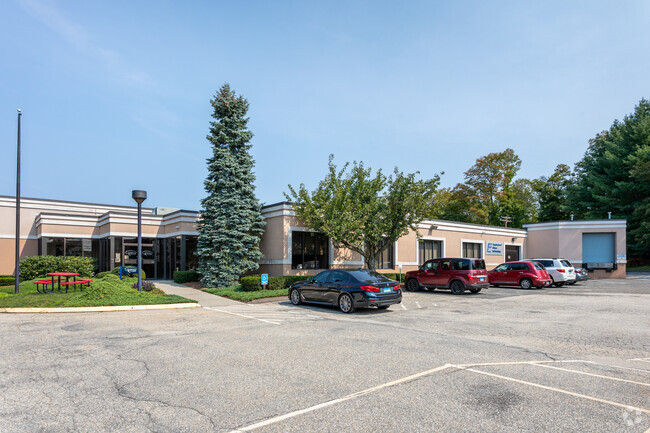 More details for 88 Long Hill Cross Rd, Shelton, CT - Flex, Industrial for Lease