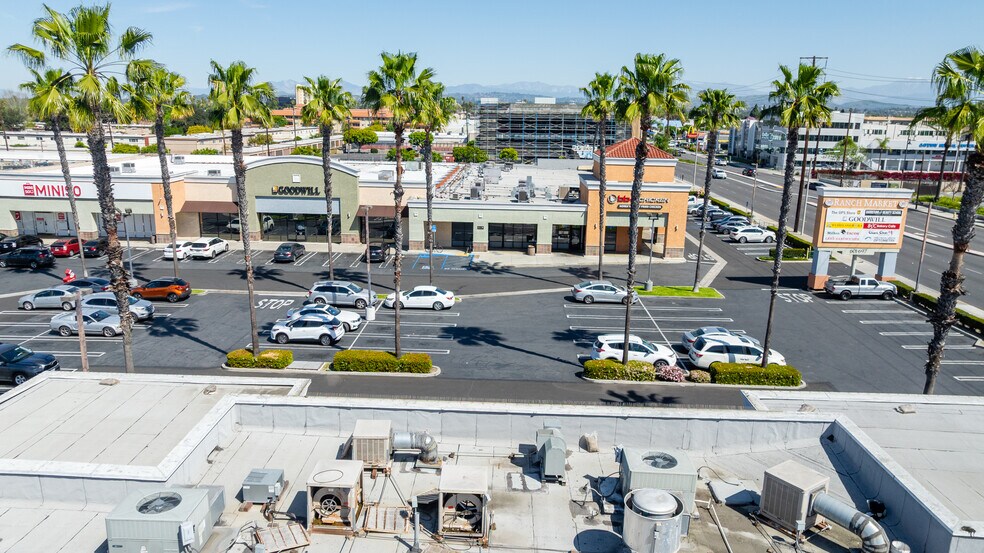 601-697 N Euclid St, Anaheim, CA for lease - Building Photo - Image 3 of 6