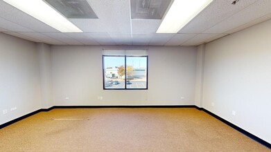 1590 N Rand Rd, Palatine, IL for lease Building Photo- Image 1 of 21