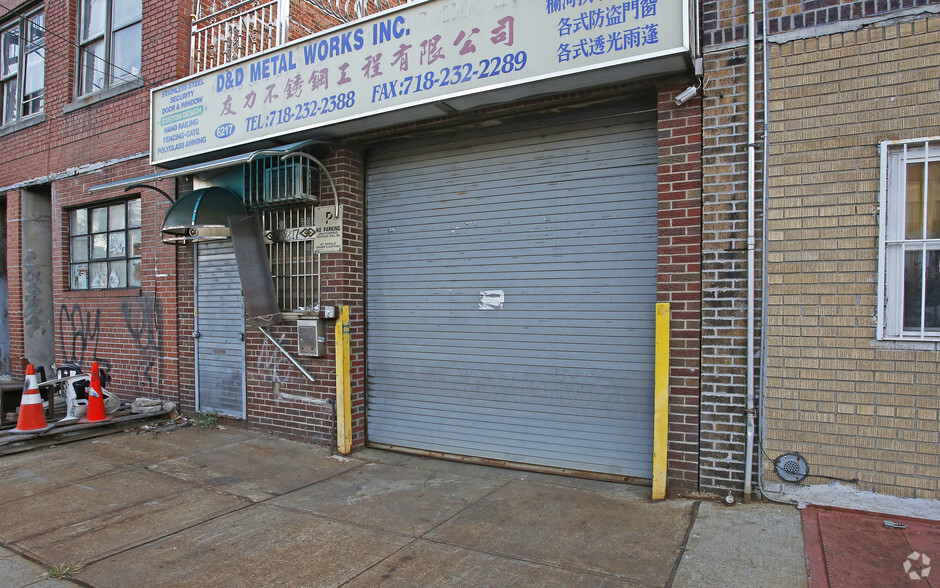 6217 14th Ave, Brooklyn, NY for lease - Building Photo - Image 2 of 3