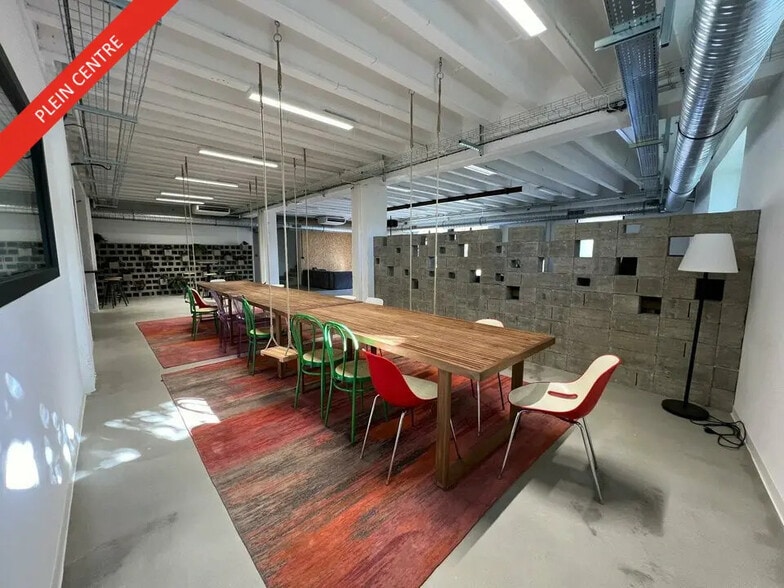 Office in Bourg-lès-Valence for lease - Building Photo - Image 2 of 9