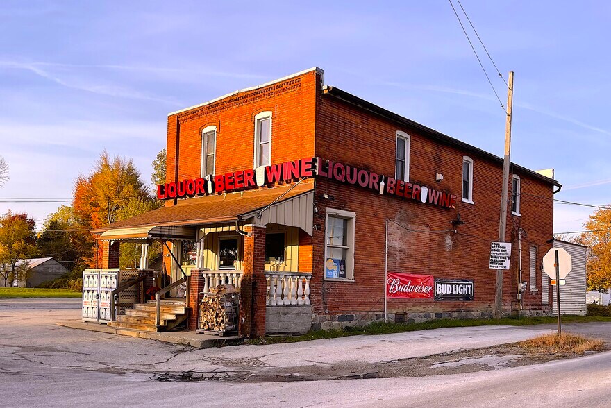 3504 Palms Rd, Casco, MI for sale - Primary Photo - Image 1 of 1