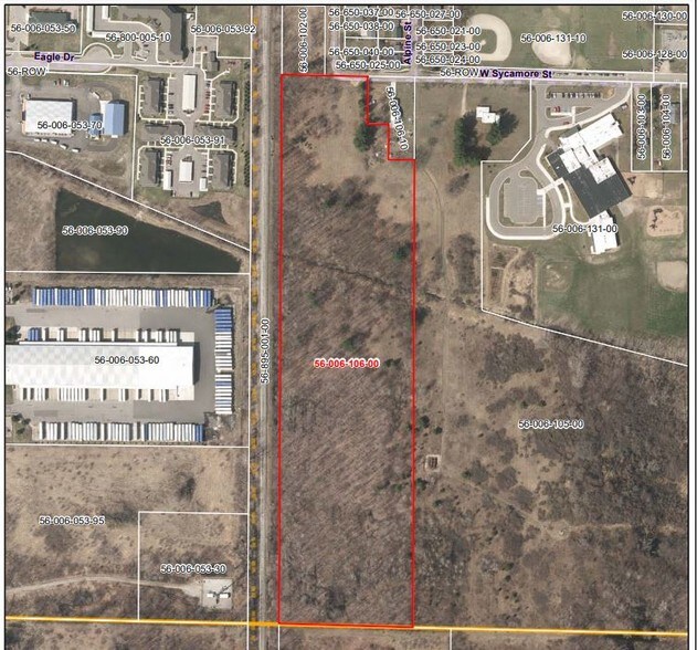 637 W Sycamore St, Wayland, MI 49348