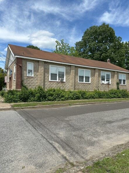 400 Magnolia St, Beverly, NJ for sale - Building Photo - Image 3 of 23