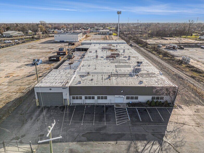 14650 Dequindre St, Detroit, MI for lease - Building Photo - Image 1 of 29