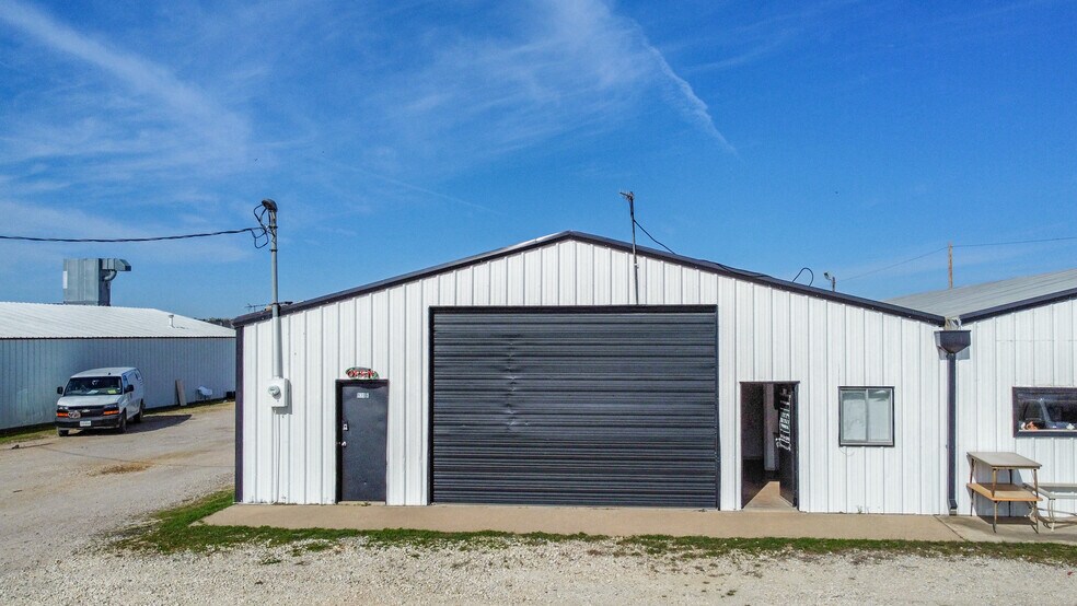 926 US-377, Pilot Point, TX for sale - Building Photo - Image 1 of 1