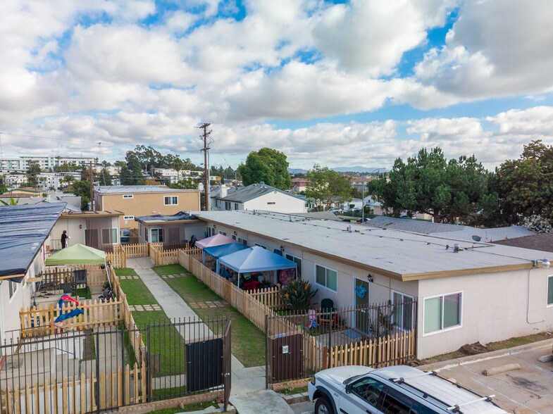 42094223 Winona Ave, San Diego, CA 92115