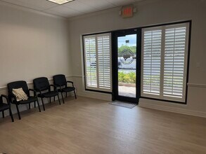 9825 Marina Blvd, Boca Raton, FL for lease Interior Photo- Image 1 of 11