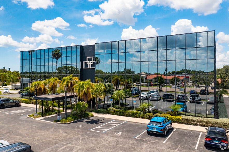 3665 Bee Ridge Rd, Sarasota, FL for lease - Building Photo - Image 3 of 7