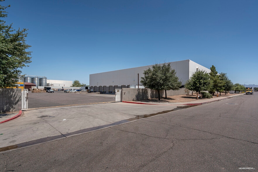 8590 W Jefferson St, Tolleson, AZ 85353