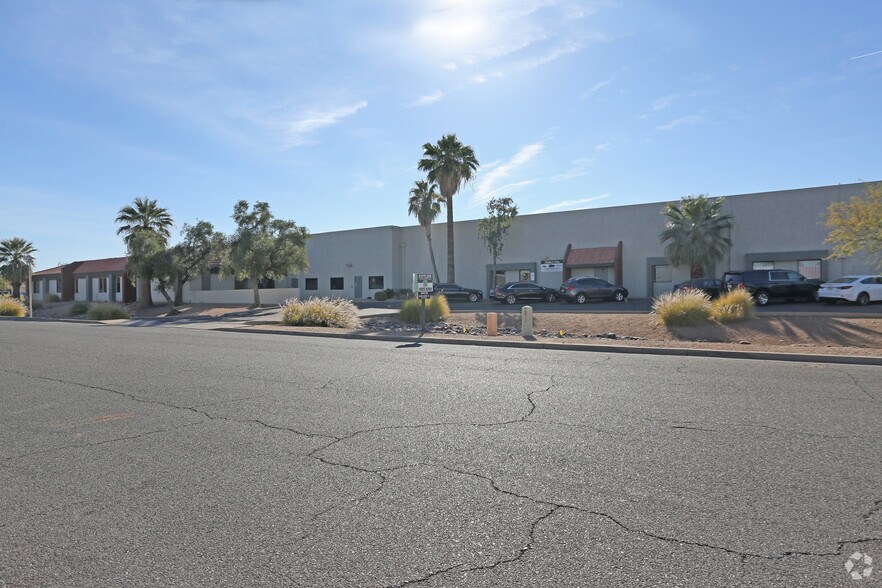 3525-3539 E Corona Ave, Phoenix, AZ for lease - Building Photo - Image 3 of 4